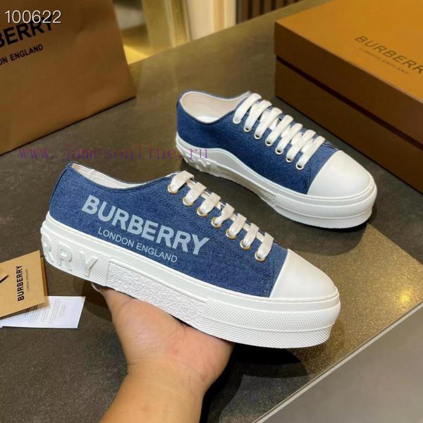 Burberry's latest addition of 5D printing technology for shoe uppersBurberry's latest 2023 fgd1ny7r2 - Image 4