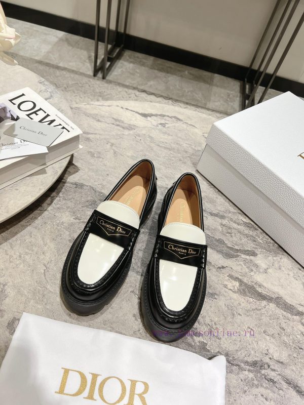 2024 Early Spring New Le Fu ShoesThe Le Fu shoes that are immediately desired are simple andowdn4g2h