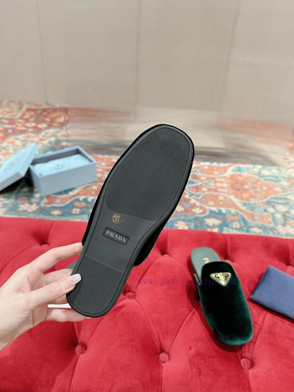 ️  Prada Velvet Flat Shoes Top of the line Many internet celebrities Injection molded triangivglszco - Image 10