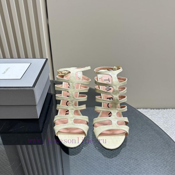 The mostIns hot series, Tomford metal texture decoration with empty high heels2024 Milan Fasalthu0ry - Image 3