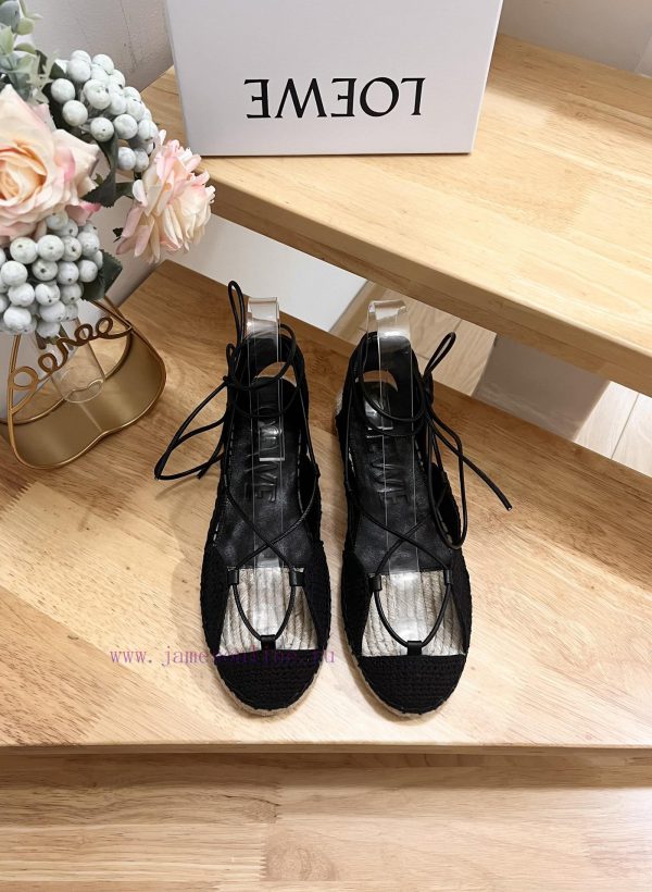 Brand LoeweLOEWE Fisherman's Shoes Women's Cow LeatherAnagram grass shoesColor Apricot Blackzj8zf1w8