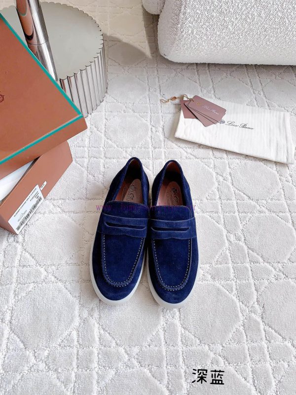 Loro Pian * LP's timeless classic men's loafers are simple, fashionable, and have a super conkm4h6ke