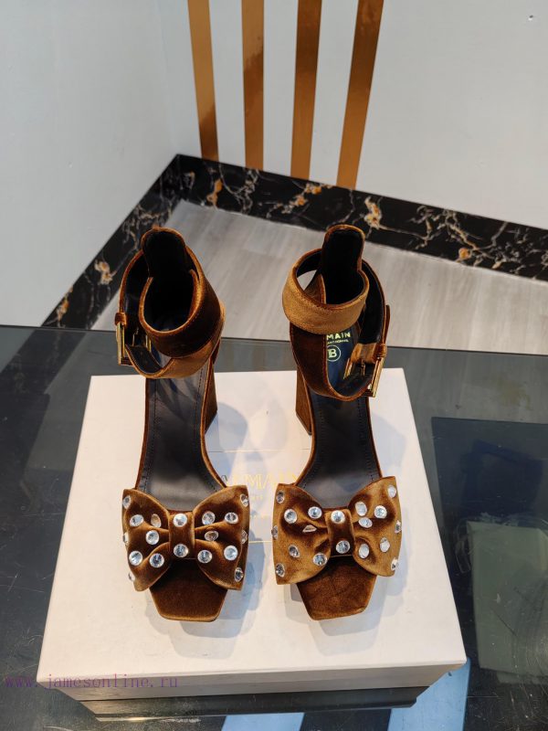Out, ??? * ??? Balman 2024 Spring/Summer Fashion Show Original Korean Velvet Diamond High Heid1ywayu