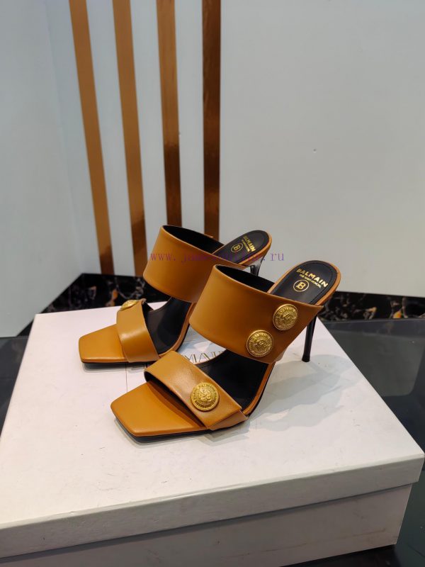 Out, Balmain 2024 Spring/Summer Fashion Show Original Metal Buckle High Heel SlippersBrand B5rpg3rm5 - Image 4