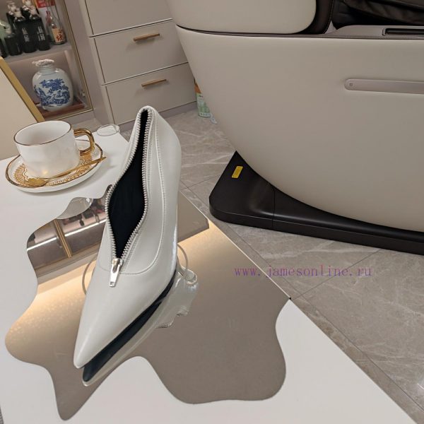 Top selling Balenciaga/adidas Spring 2024 fashion show exclusive customized edition, first rkf7t12k4 - Image 8