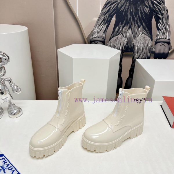 Top tierPrada 24vs Spring Latest Hot SeriesRound toe thick soled rain bootsNumerous internettr8g9qkq - Image 4