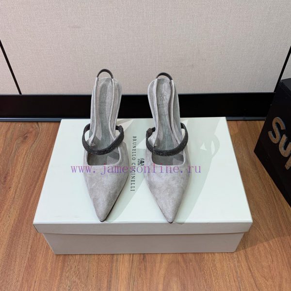 The classic inspiration of BRUNELL CUCINELL rear air sandals defines the modern and elegant qrpoxbur