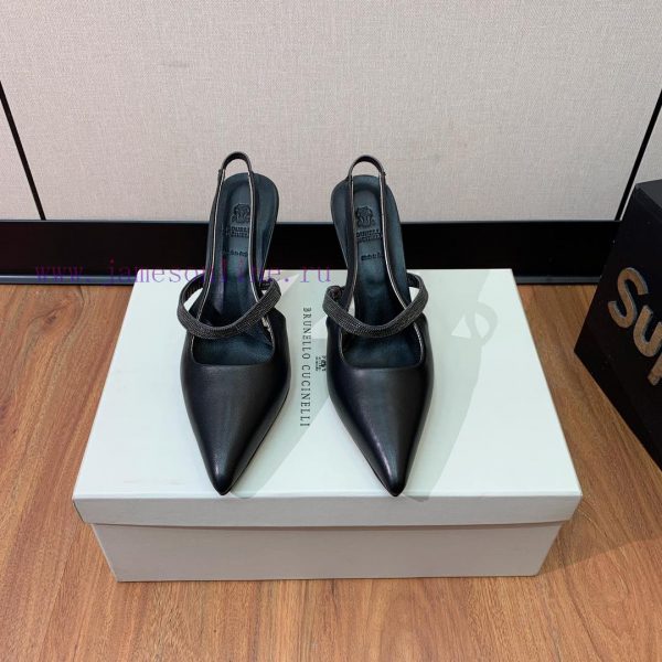 The classic inspiration of BRUNELL CUCINELL rear air sandals defines the modern and elegant u7i5m8fg