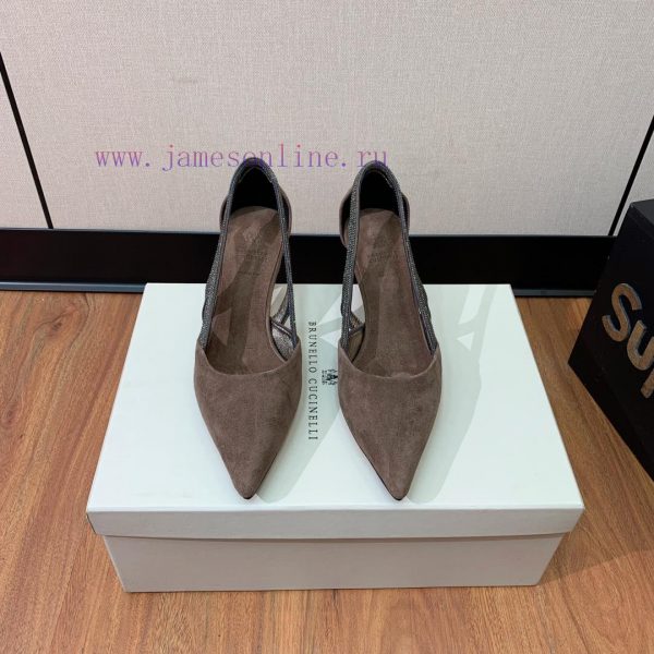 The classic inspiration of BRUNELL CUCINELL hollow sole defines the modern and elegant stylefj4pf348