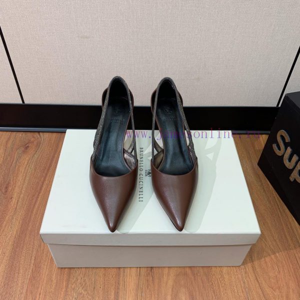 The classic inspiration of BRUNELL CUCINELL hollow sole defines the modern and elegant style19a1z31e