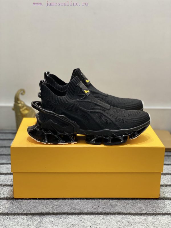 -Fendi's top purchasing agent for men's new products comes with original factory configurati7069uas4