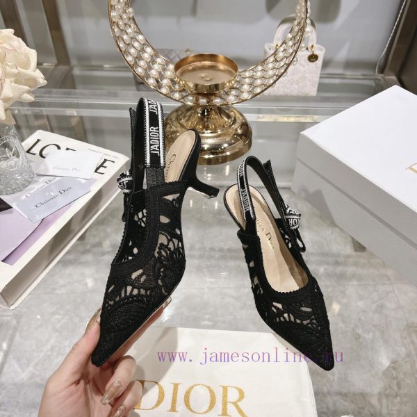 Top tierDior 2024 new season hollowed out carved Mary Jane pointed single shoesThe new Spectpex3gnmp - Image 3