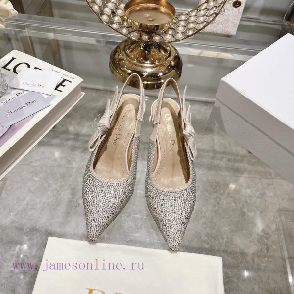 Top grade with diamondsDior 2024 new season hollowed out carved Mary Jane pointed single shoj4x2gjng