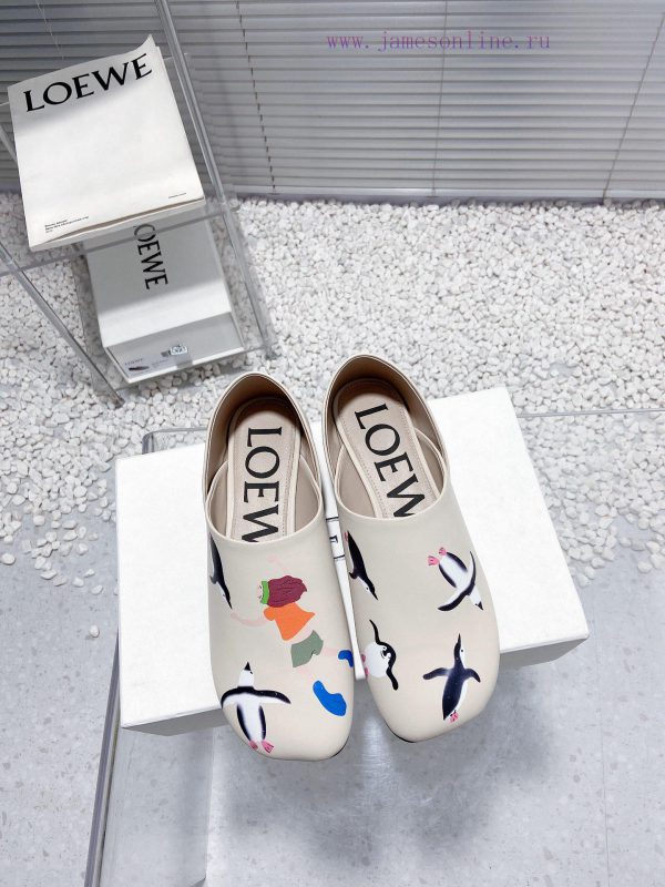 Luoyiwei Loewe's new round toe flat shoes that can be stepped on with one foot, lazy single gkrt2ak3