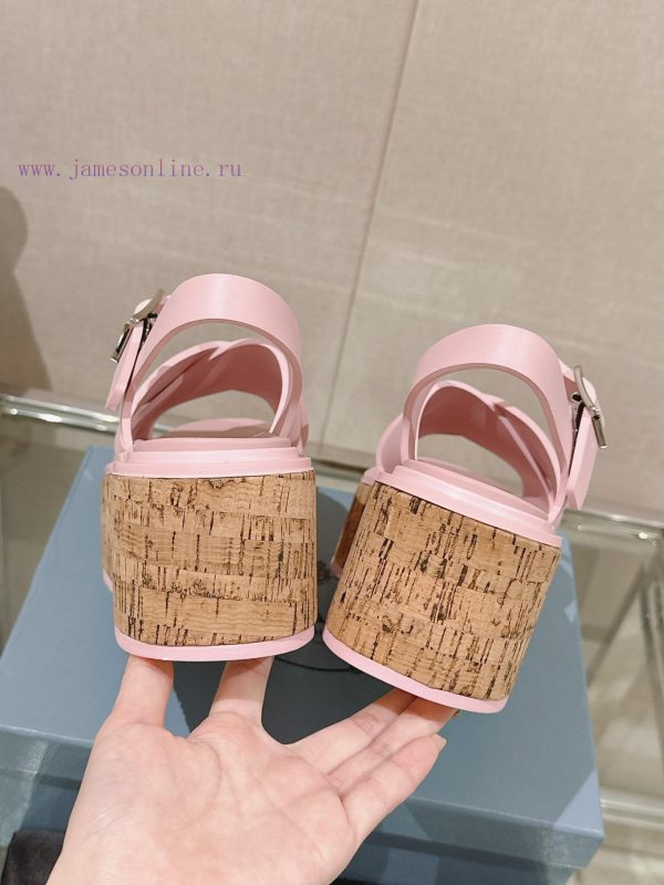 -24Fw Spring/Summer New Prada Wood Grain Thick Bottom Cross Rubber SandalsThis rubber sandalbn19bg29 - Image 8