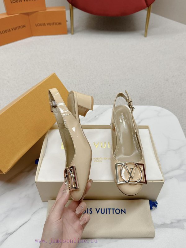 ️ Lv Single Shoe: This Urban Twist women's shoe provides a fashionable upgrade to the classiefchyd7i - Image 5