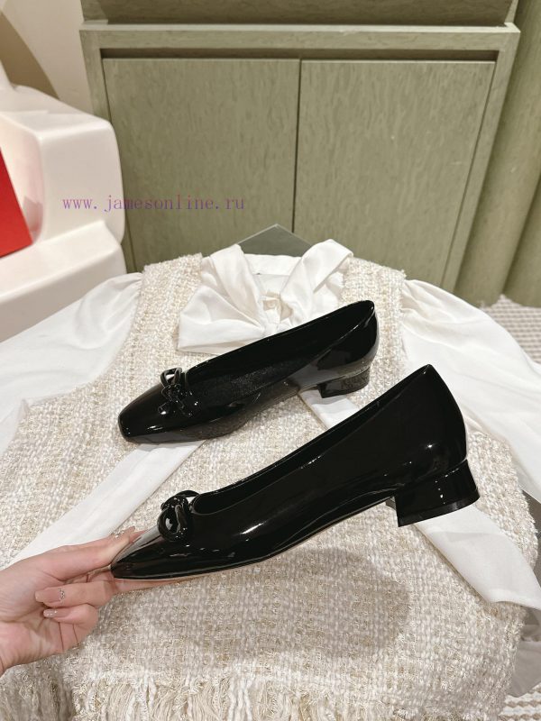 | ²⁰²4 ??  ??Ferragam"Ferragamo Spring/Summer Collection's new product features a square bt2dsw2j3 - Image 4