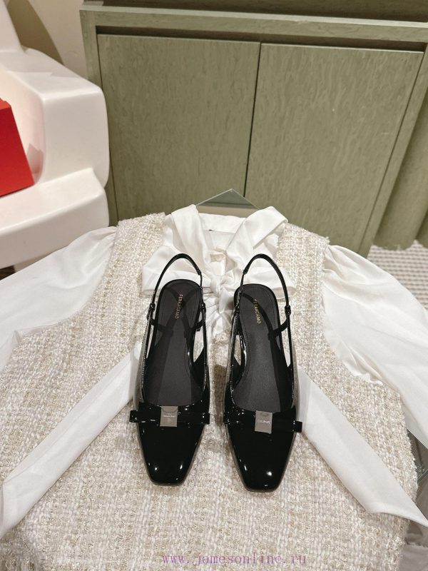 | ²⁰²4 ??  ??Ferragam"Ferragamo Spring/Summer Collection's new product features a square bo2lycsevv