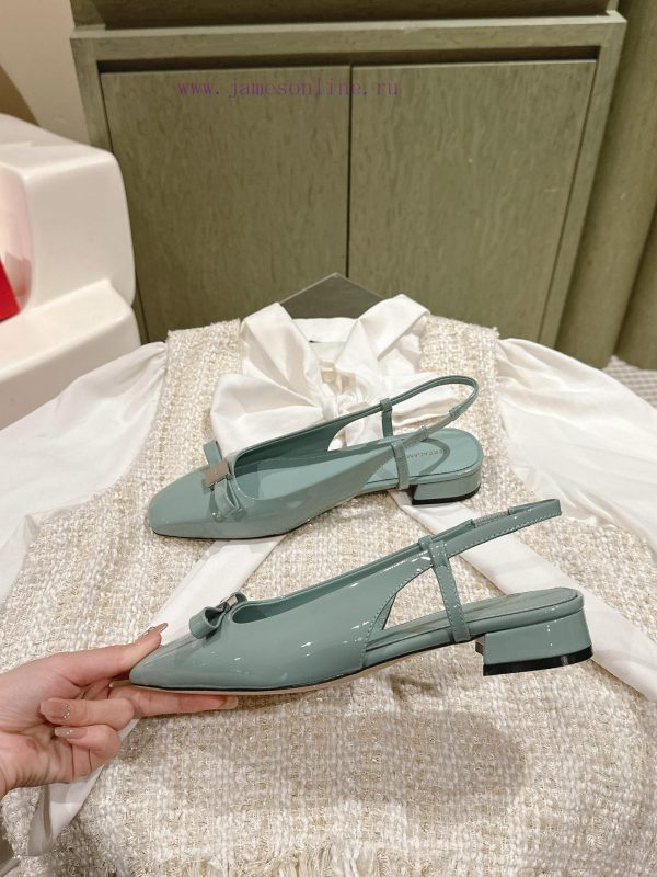 | ²⁰²4 ??  ??Ferragam"Ferragamo Spring/Summer Collection's new product features a square b2wz0vuc1 - Image 3