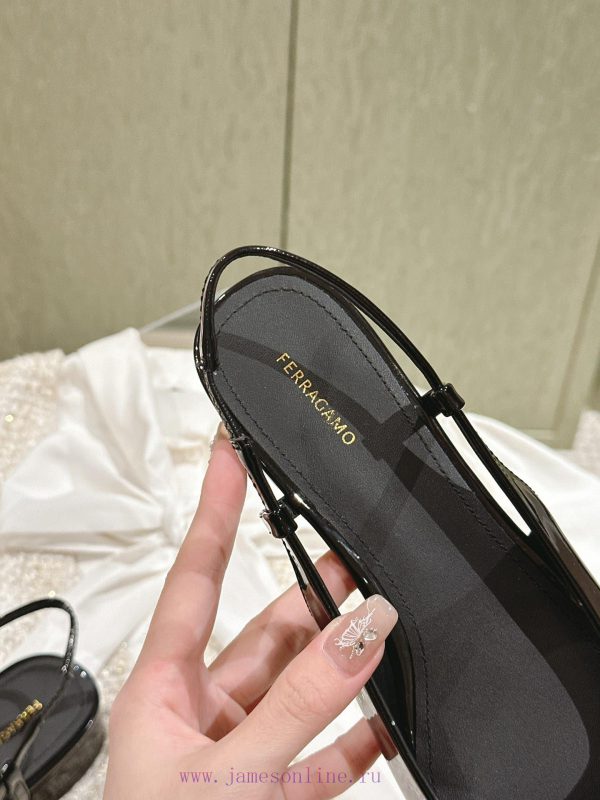 | ²⁰²4 ??  ??Ferragam"Ferragamo Spring/Summer Collection's new product features a square bo2lycsevv - Image 6
