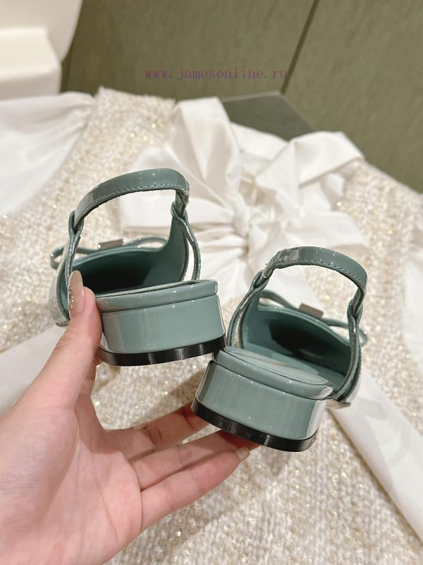 | ²⁰²4 ??  ??Ferragam"Ferragamo Spring/Summer Collection's new product features a square b2wz0vuc1 - Image 7