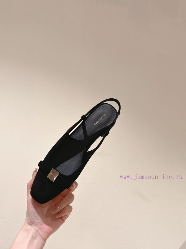| ²⁰²4 ??  ??Ferragam"Ferragamo Spring/Summer Collection's new product features a square bnnpqbp5m - Image 9