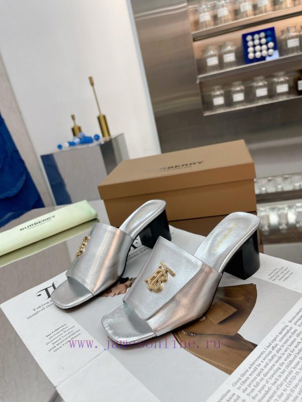 New Product Launch ️ Burberry Thick Heels and Flat Slippers Channel Goods Vulcanized One Ste6hvbk6di