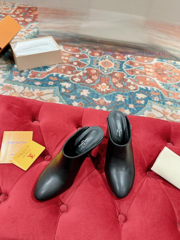 ️  LV Louis Vuitton is cute and very youthful, without any fear of showing off short legs. Apgkoky0k - Image 6