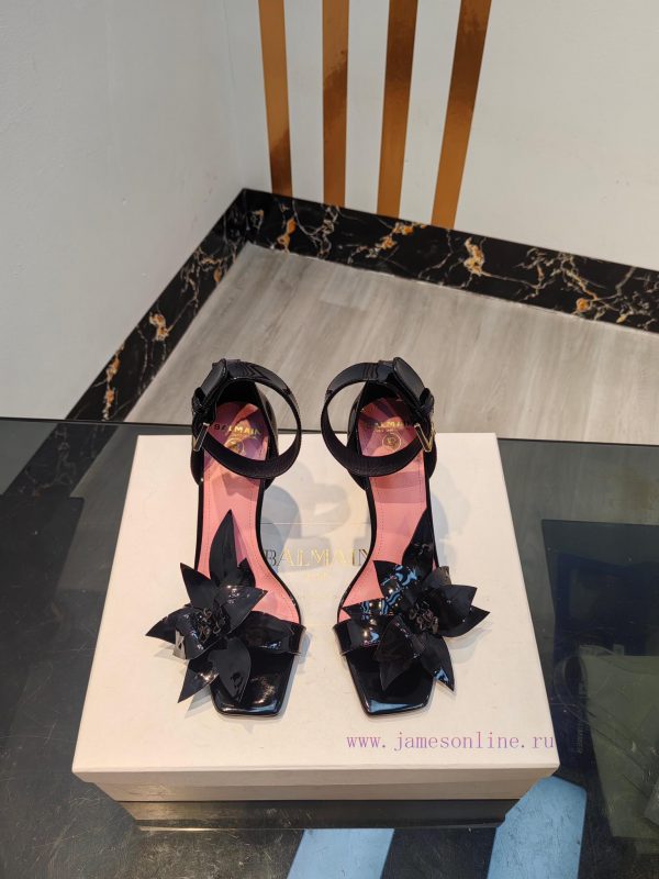 Out, Balmain 2024 Spring/Summer Fashion Show Center Control High Heel SandalsBrand Balmain ?ltrdwh4f