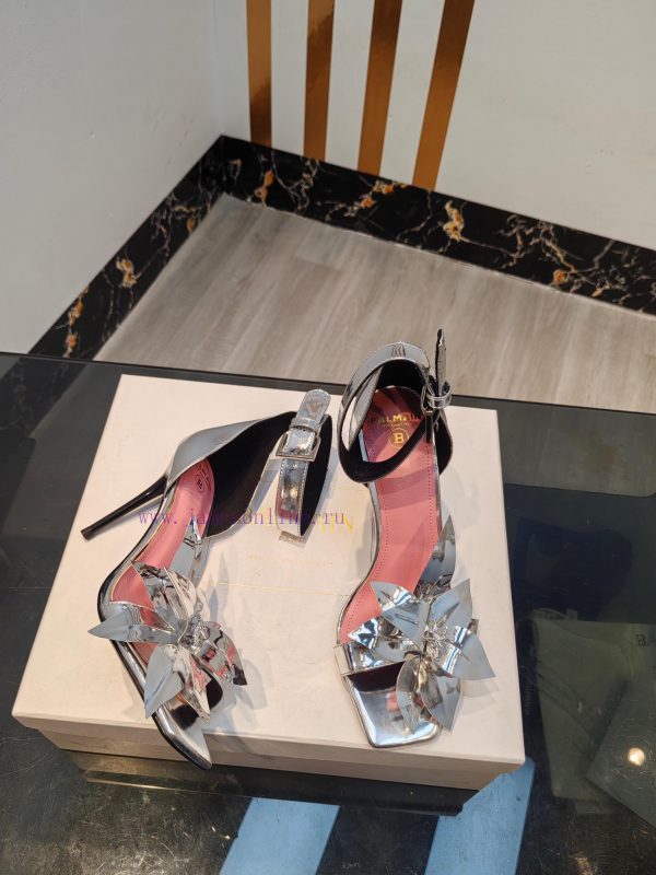 Out, Balmain 2024 Spring/Summer Fashion Show Center Control High Heel SandalsBrand Balmain ?5clcjen6 - Image 8