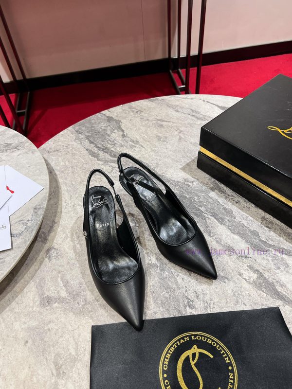 ∙ CL deduction with empty space ∙ ꫛꫀ w ︎ ️This high-heeled shoe is made of black calf leathe9lzqz0y9