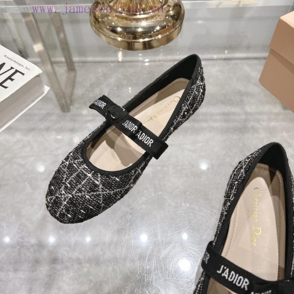 Top tierDior 2024 vs Spring/Summer New CollectionRound toe single shoe with small pearl straoivaqilz - Image 7