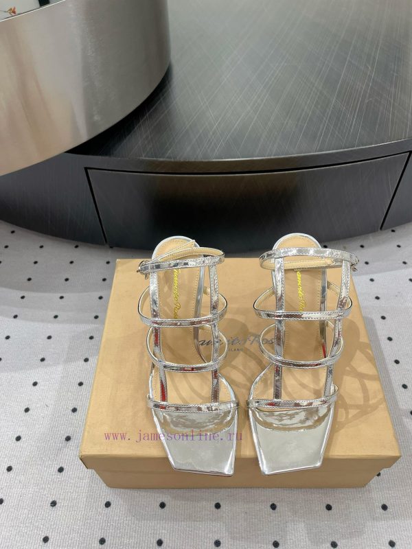 ??????????????? The square head design is super cool, classic and versatile, and can be perfpd707aij