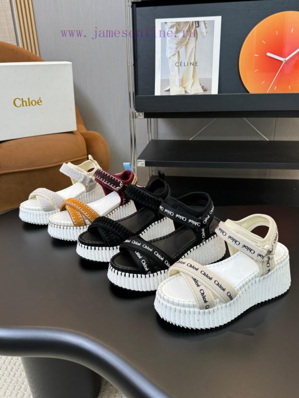 In 2024, Chloe launched a new pair of sandals for spring and summer, which have become popul6f8b6zgy
