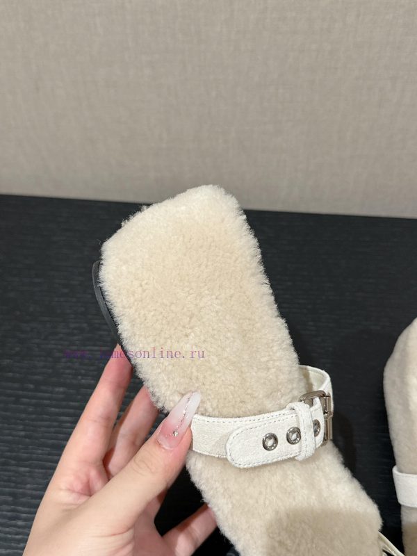 Top qualitymiumiu ss24new arrival～Miu Home 2024 Autumn/Winter New Hairy ShoesThe creamy ballmh8e0c9k - Image 10