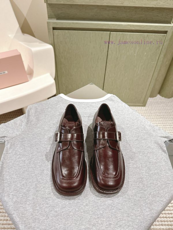 | ²⁰²4 ??  ??MIUMIU British minimalist motorcycle sandals with thick heels and round headspms0iqkk