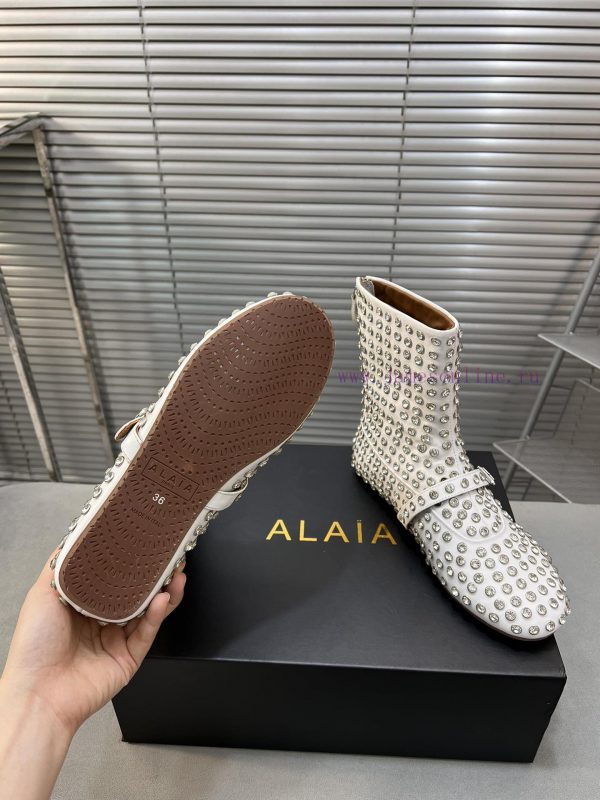 Alaia runway style flat bottomed rhinestone studded short boots ?A super popular and dazzlinw3nasvzo - Image 10