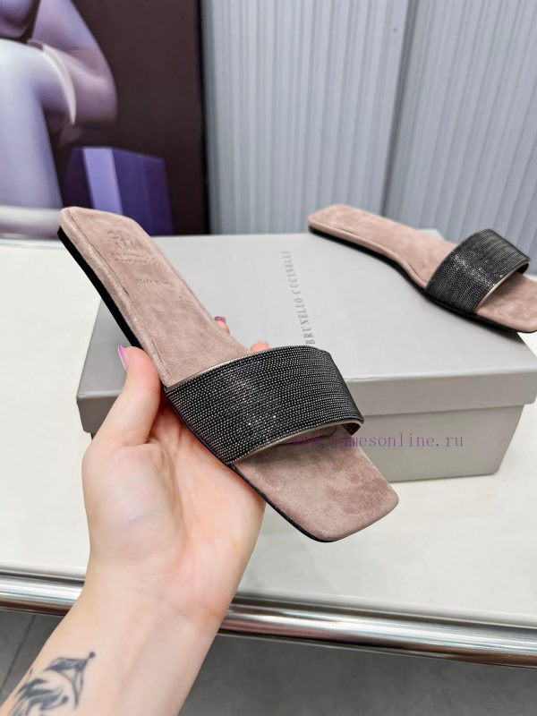 Brunello Cucinelli B C sandals are now available in new stylesImported cashmere fabric with t1twctvz