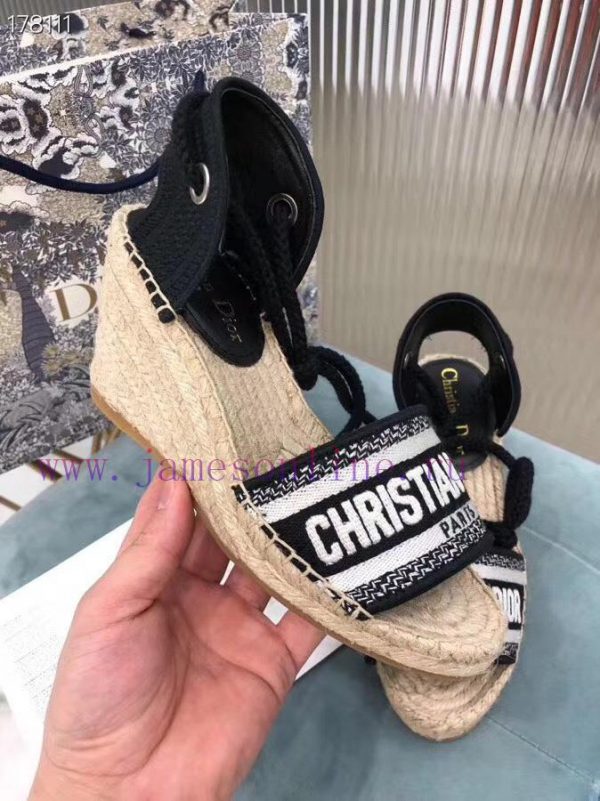Top Original 11 RemakesDior 2024 Spring/Summer CollectionPattern Jacquard Embroidered Fisher8fqa46hl - Image 4