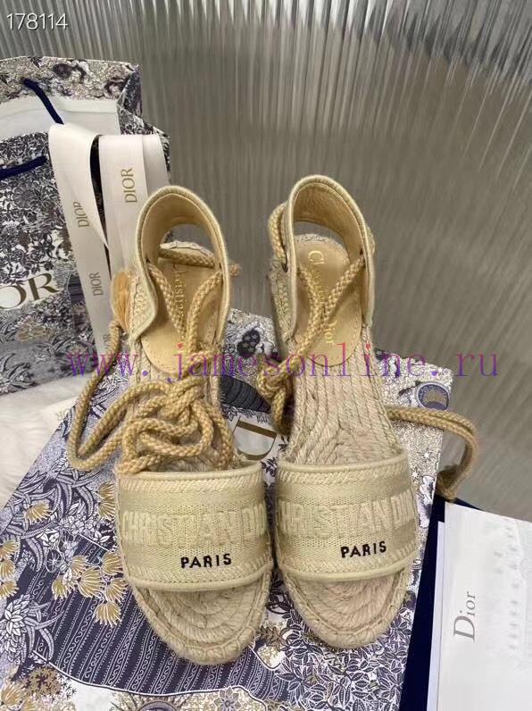 Top Original 11 RemakesDior 2024 Spring/Summer CollectionPattern Jacquard Embroidered Fishergh2d13l3