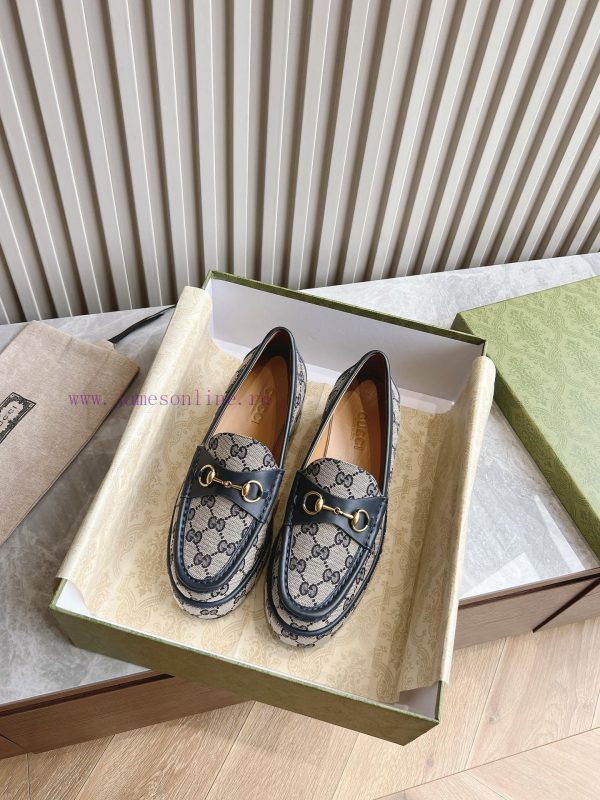 Top tierGucci24ss sponge cake shoes, fashion is reincarnationThe Gucci Ancra Grand Show trachca42dgn