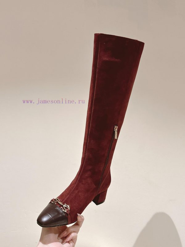 | ²⁰²4 ??  ??Ferragamo's autumn and winter collection of new boots features smooth lines a4jg6ps8h - Image 10