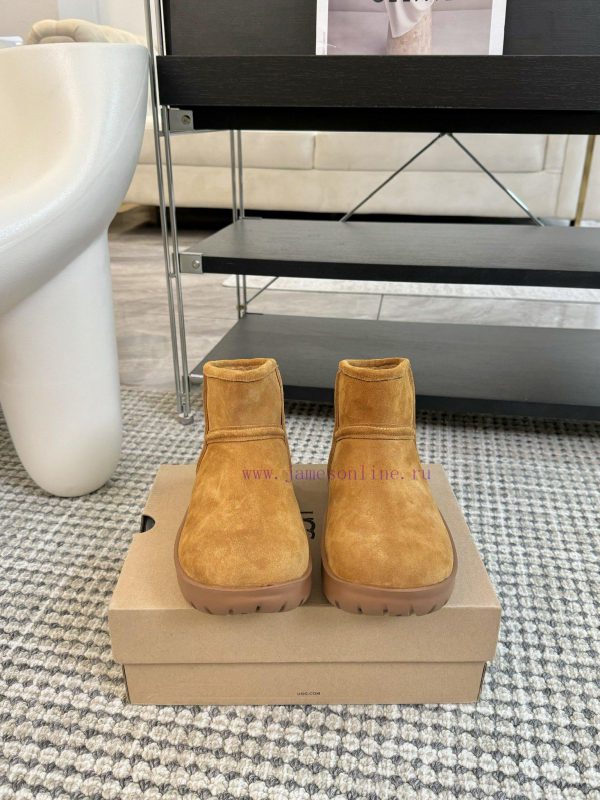 UGG~24vs autumn and winter popular casual woolen shoe seriesWoolen shoesA pair of shoes thatxrt8h540