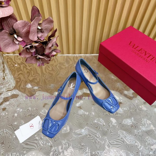 -- New Warren——————2024 Top Quality Valentino Coarse Heel Mary Jane Single Shoes with Exquislmvyop10 - Image 10
