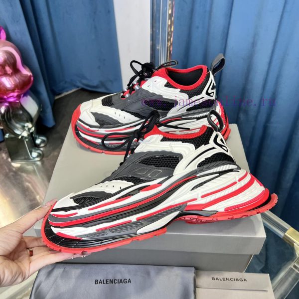 Balenciaga 16XL Sneaker's overall shoe design draws inspiration from the creation ideas of B6347zhmw - Image 5