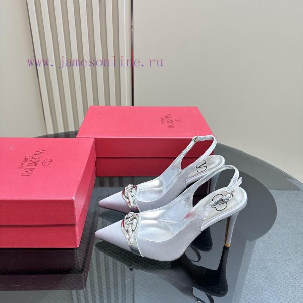????????? Warren rhinestone V-button sandals, the latest series from V Home, can be said to 8hyqdji0