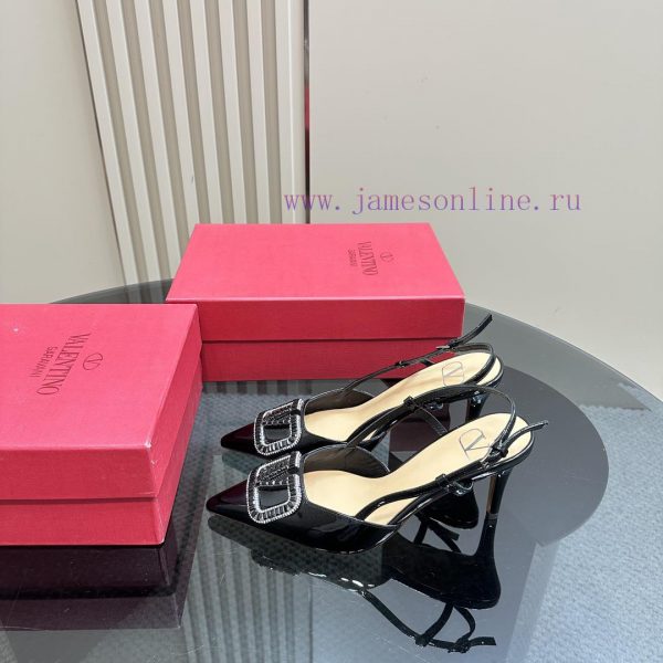 ????????? Warren rhinestone V-button sandals, the latest series from V Home, can be said to 6y0gzlil