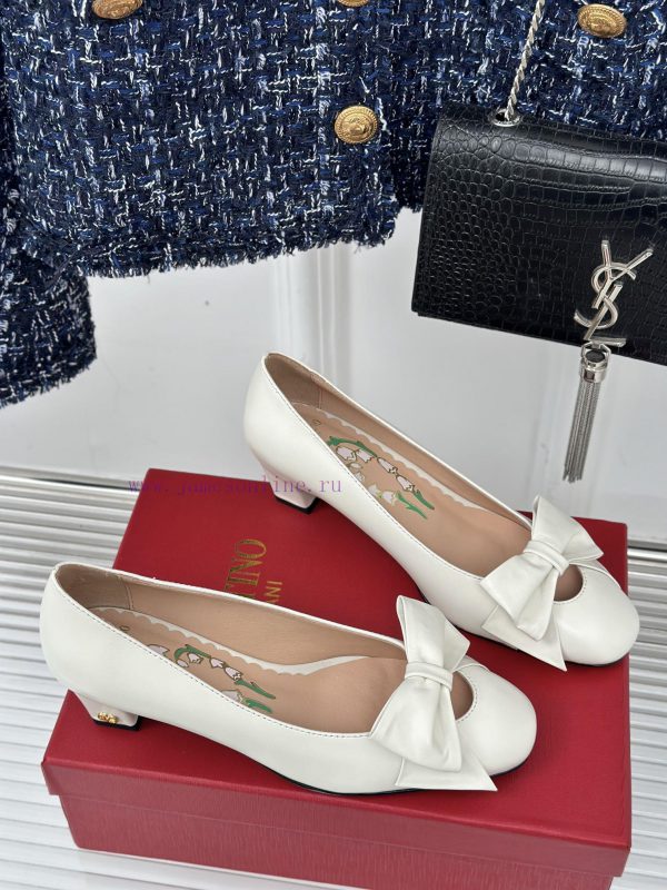 Valentino/Valentino 25ss Early SpringNew Butterfly Knot Single ShoesHighly recognizable pershzvshh5c - Image 4