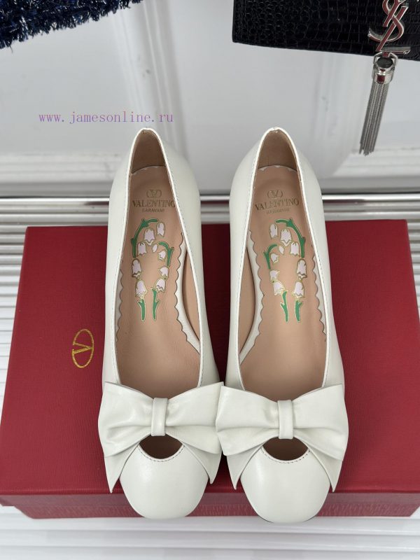 Valentino/Valentino 25ss Early SpringNew Butterfly Knot Single ShoesHighly recognizable pershzvshh5c - Image 5