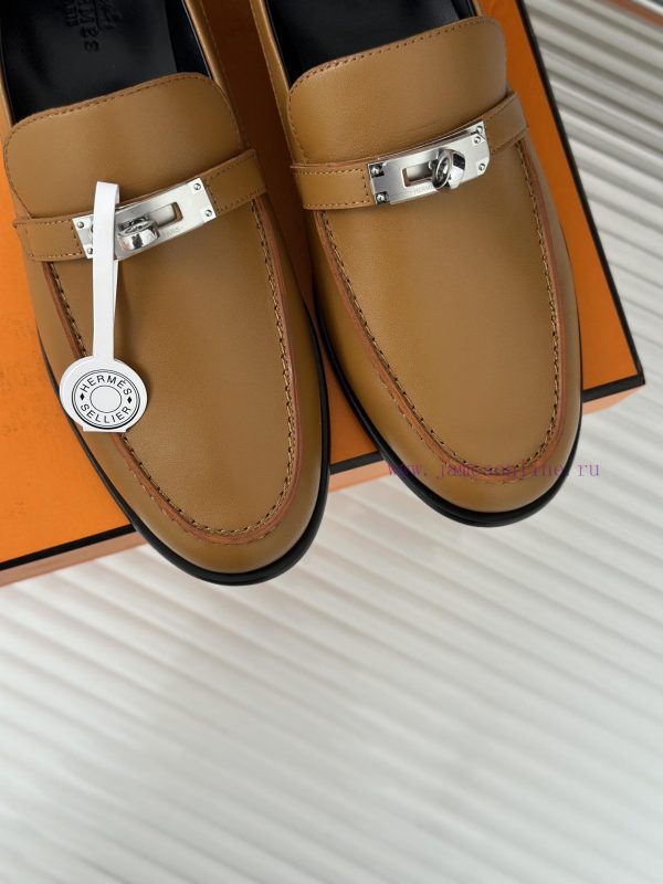 Top versionHerm è s/Herm è s classic klly buckle loafersSuper versatile shoe design with a dm9akqd2x - Image 8